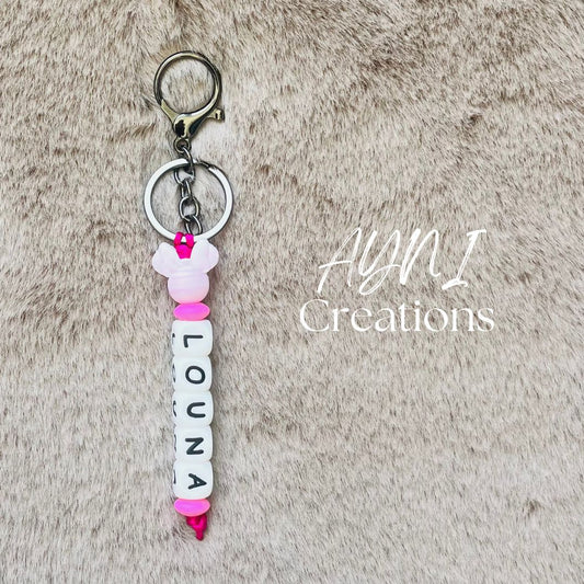 Porte-clés / bijou de sac personnalisé en perles silicone + perle fantaisie de la boutique + prénom